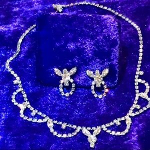 VINTAGE (OVER 53 YEARS) RHODIUM NECKLACE AND EARRINGS SET.